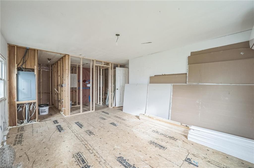 HENDERSON CREEK PARK - Residential