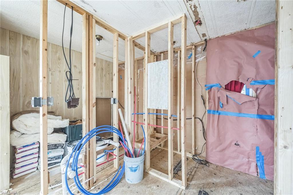 HENDERSON CREEK PARK - Residential