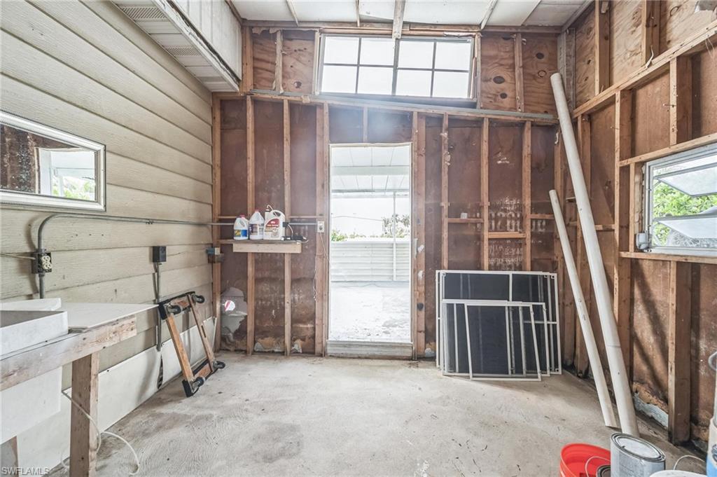 HENDERSON CREEK PARK - Residential