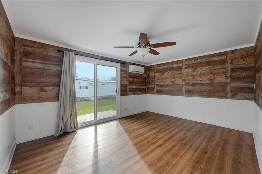 HENDERSON CREEK PARK - Residential