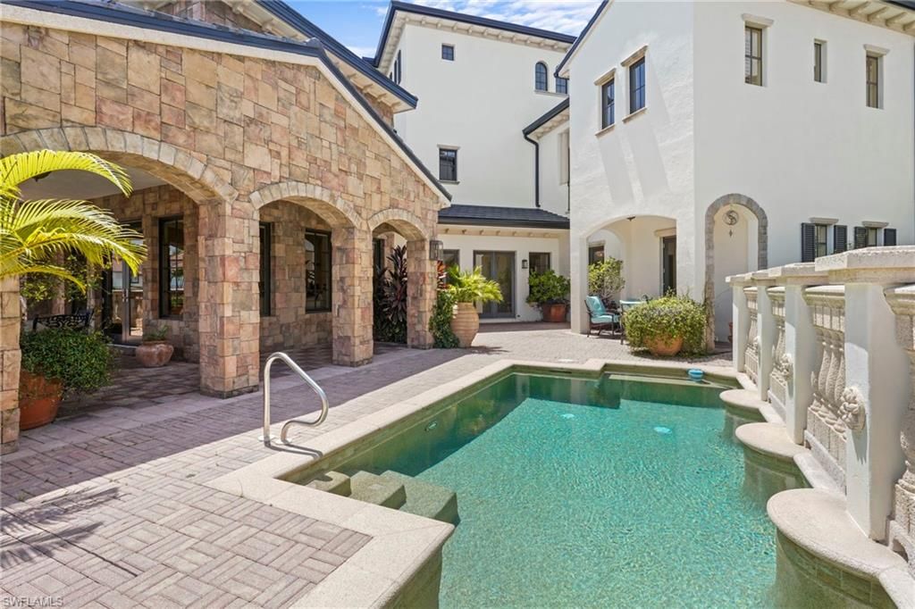 Photo of 16653 Toscana CIR #701, NAPLES, FL 34110 (MLS # 225065593)