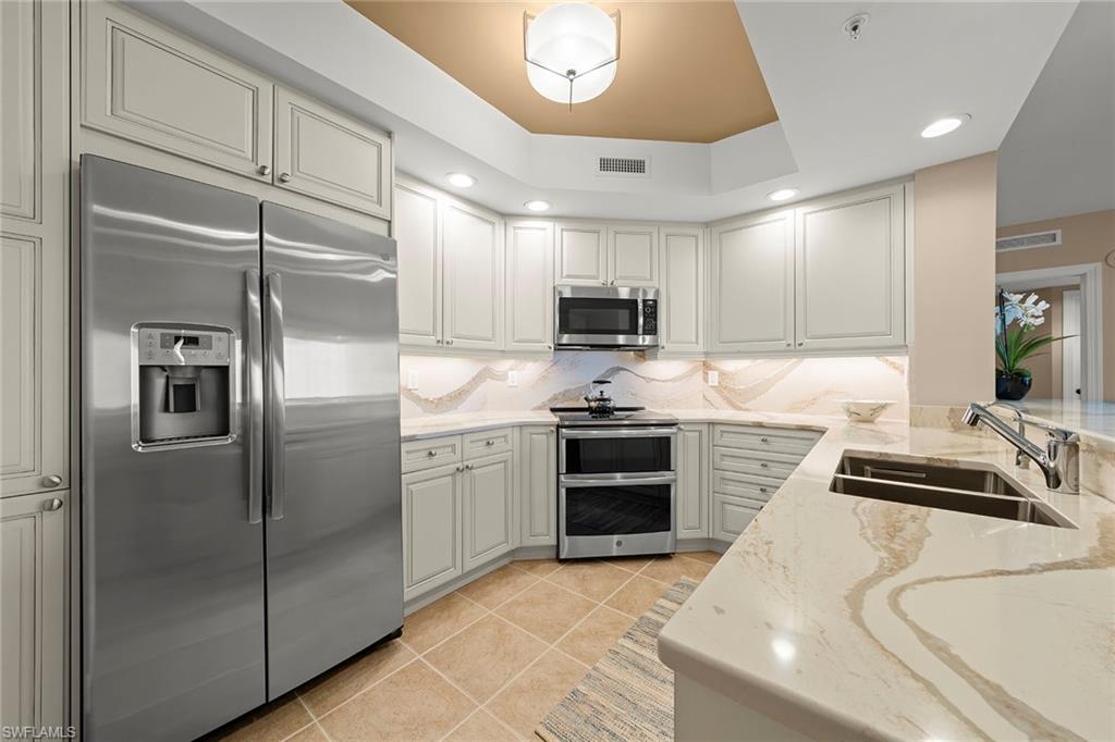 NAVONA AT THE COLONY - Residential