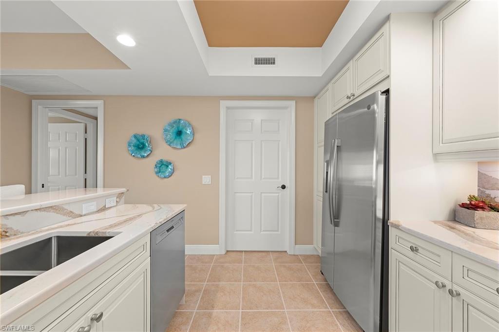 NAVONA AT THE COLONY - Residential