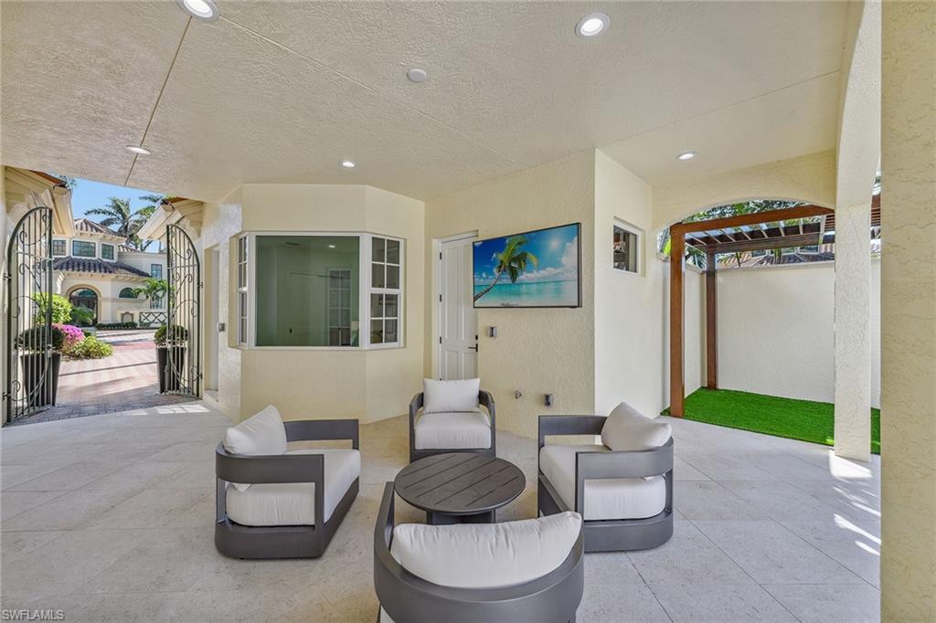 VIZCAYA AT BAY COLONY - Residential