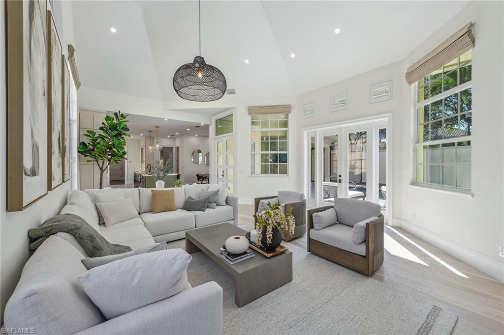 VIZCAYA AT BAY COLONY - Residential