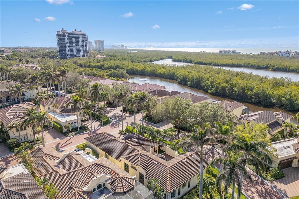 VIZCAYA AT BAY COLONY - Residential