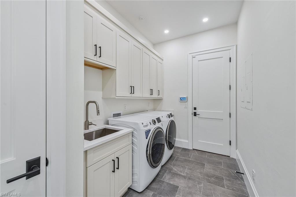 VIZCAYA AT BAY COLONY - Residential