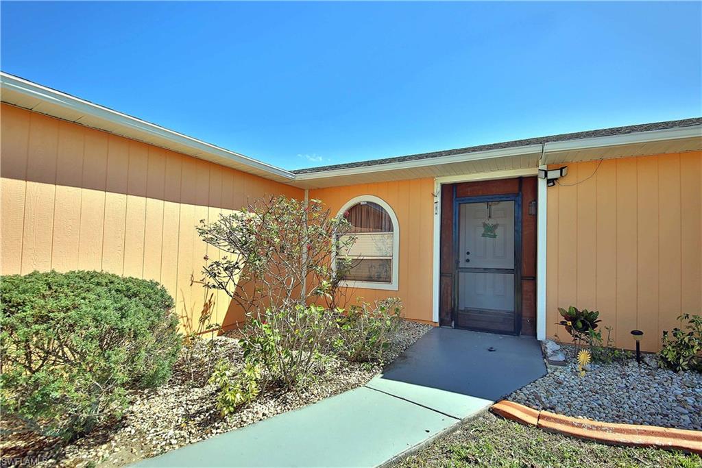 CAPE CORAL - Residential