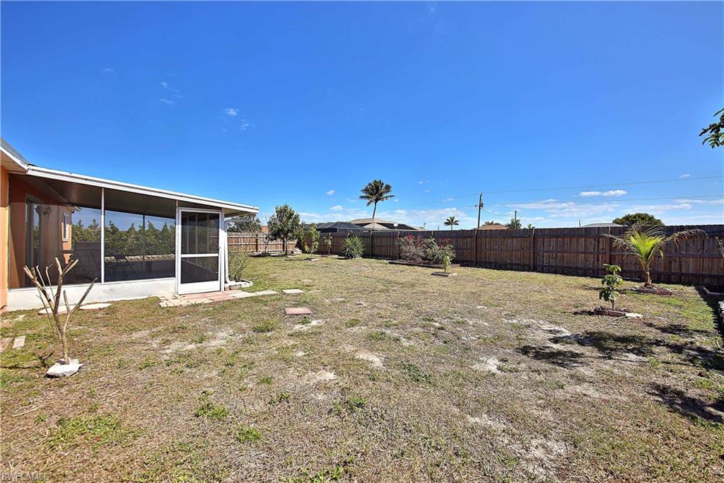 CAPE CORAL - Residential