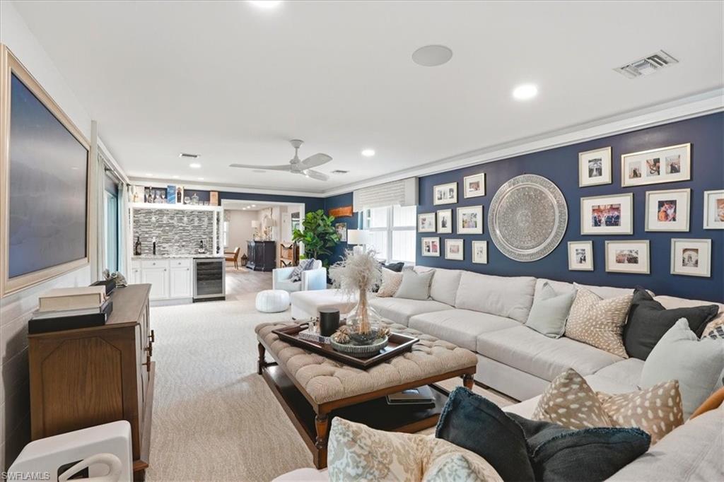 GOLDEN GATE ESTATES - Residential