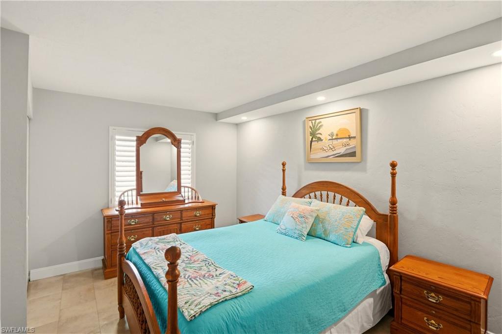 RIVERSIDE CLUB - Residential