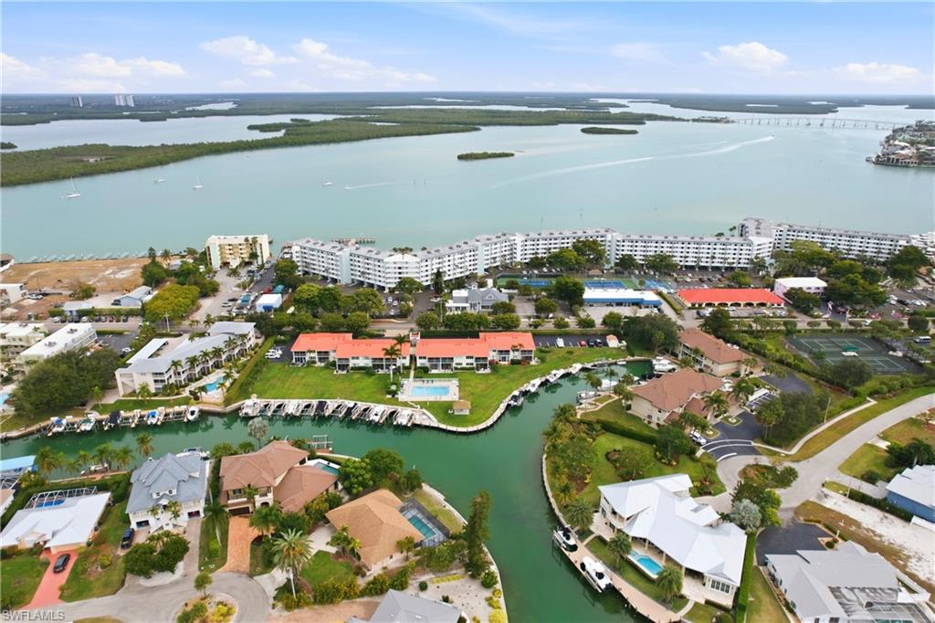 RIVERSIDE CLUB - Residential