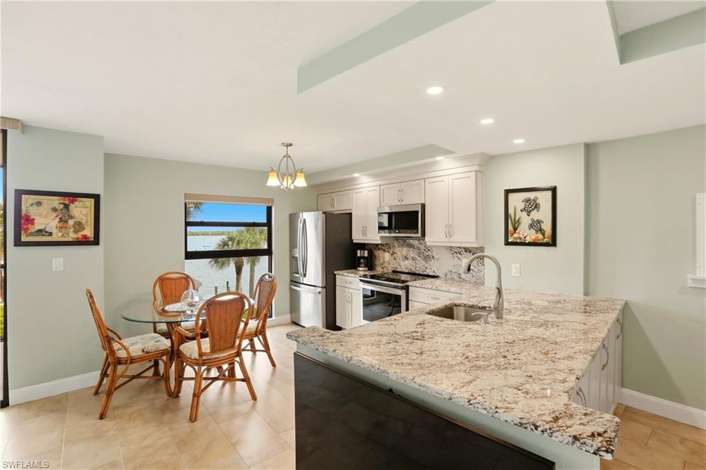 RIVERSIDE CLUB - Residential