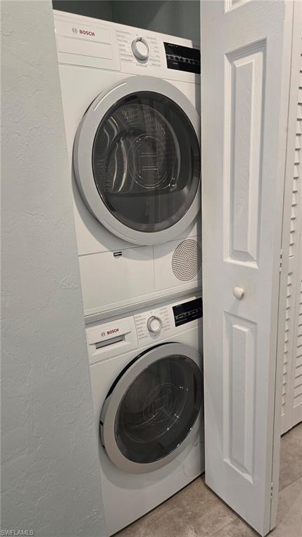 RIVERSIDE CLUB - Residential