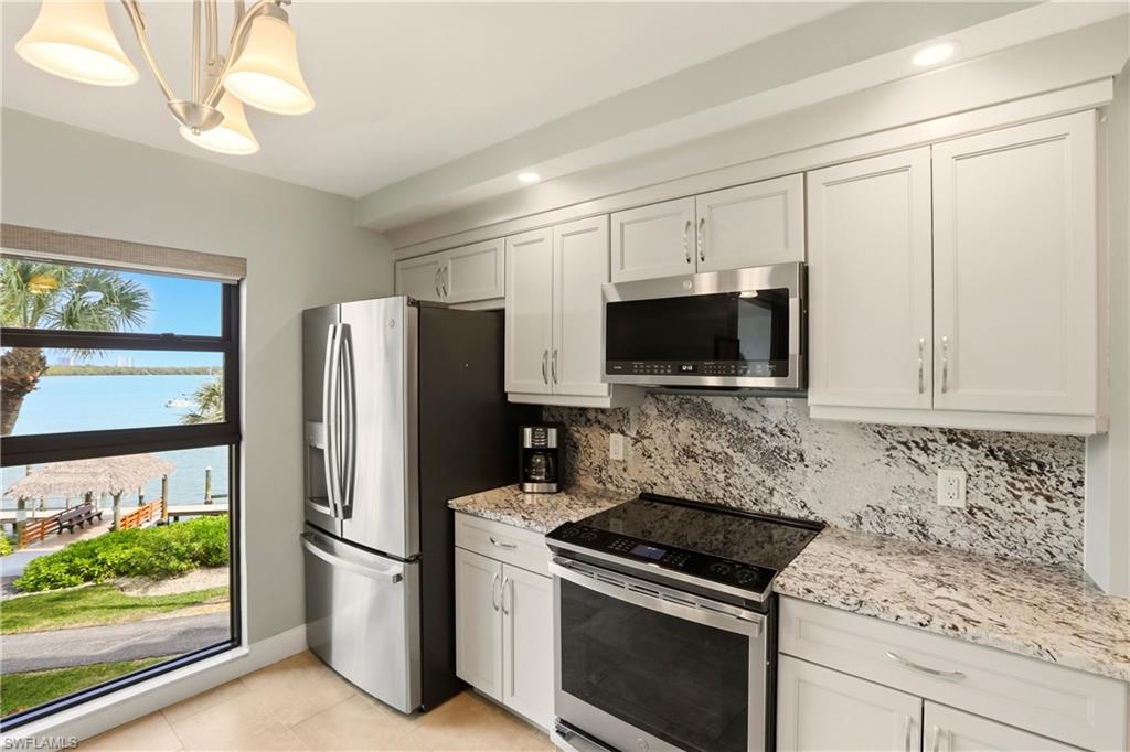 RIVERSIDE CLUB - Residential