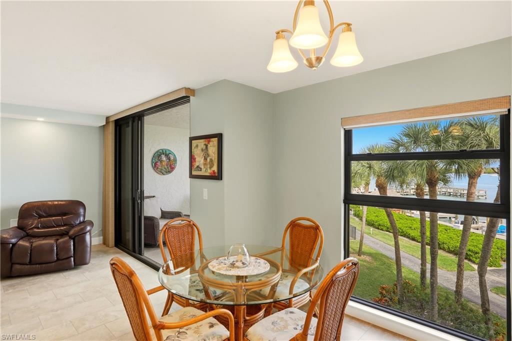 RIVERSIDE CLUB - Residential