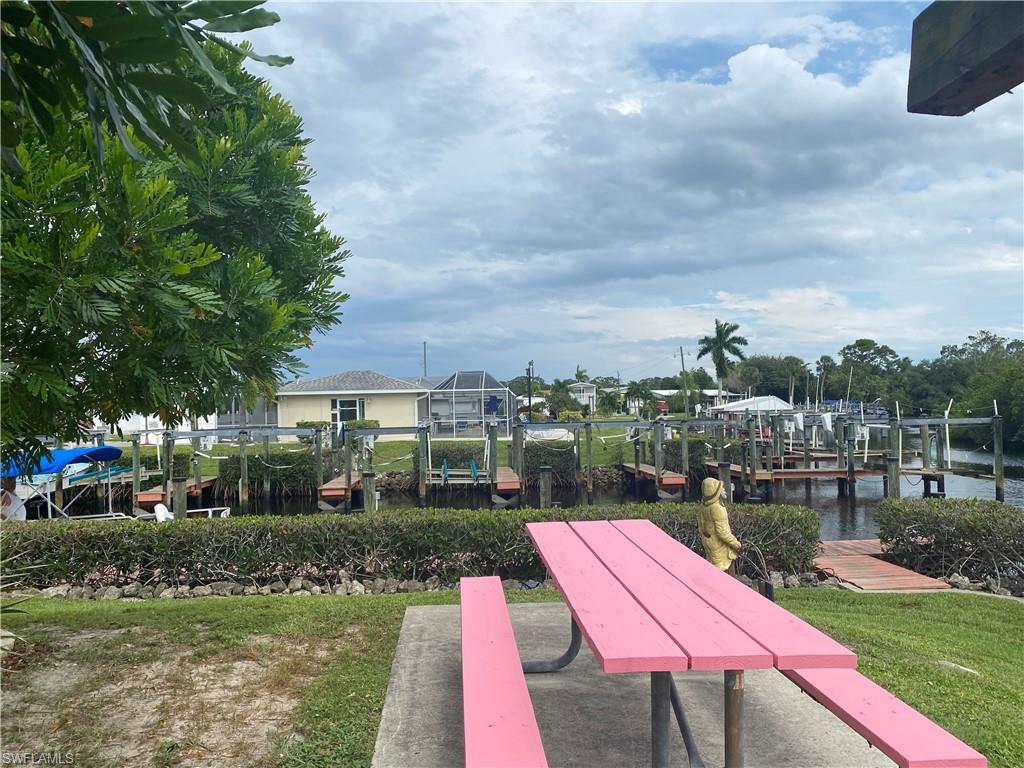 MARINERS COVE - Residential