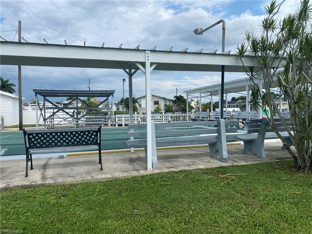 MARINERS COVE - Residential