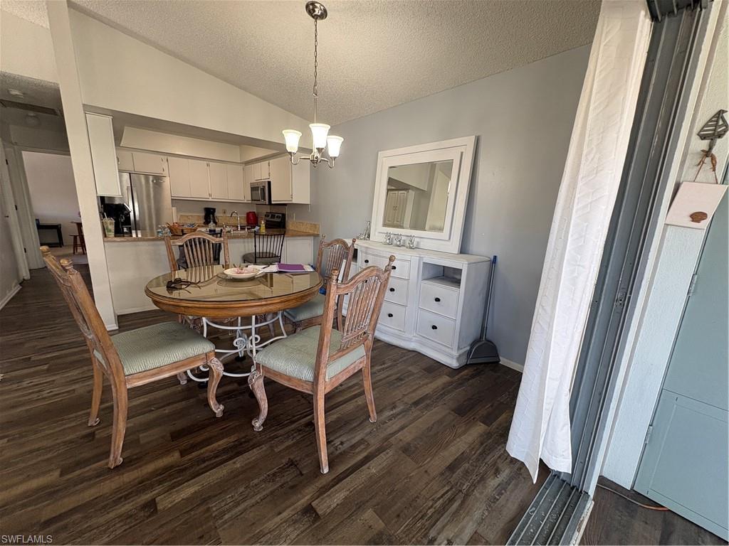 FOXMOOR VILLAGE CONDO - Residential