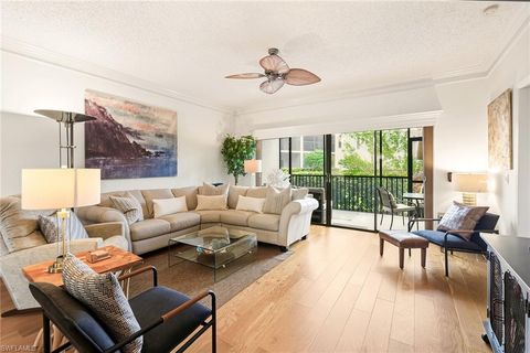 571 E Serendipity DR 571 NAPLES FL 34108