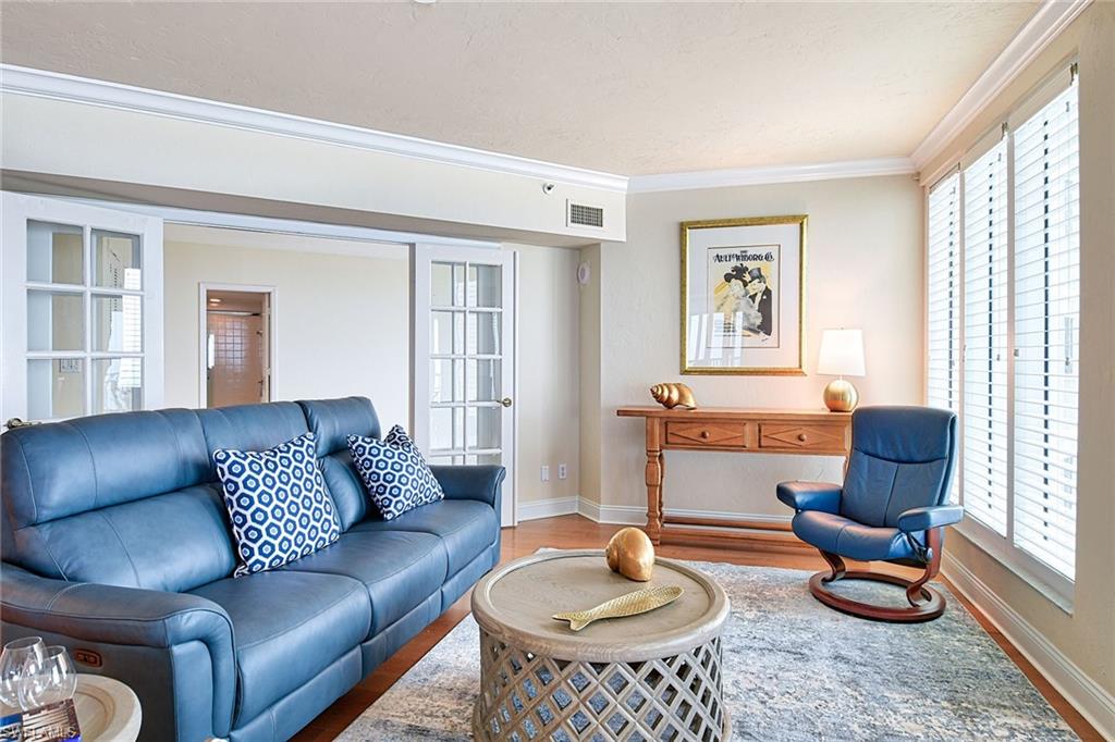 CONTESSA AT BAY COLONY - Residential