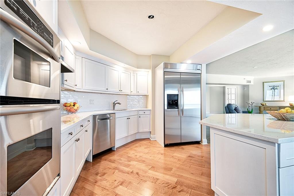 CONTESSA AT BAY COLONY - Residential