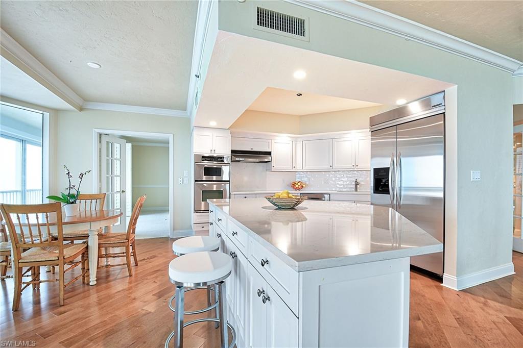 CONTESSA AT BAY COLONY - Residential