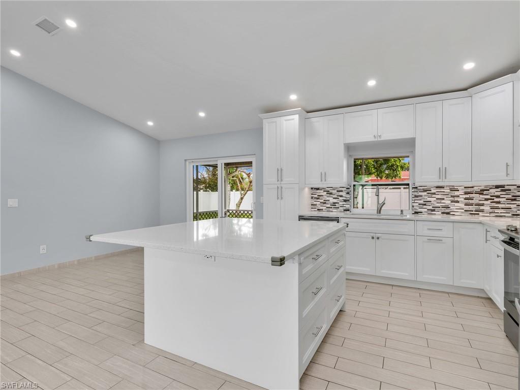 GOLDEN GATE CITY - Residential Lease