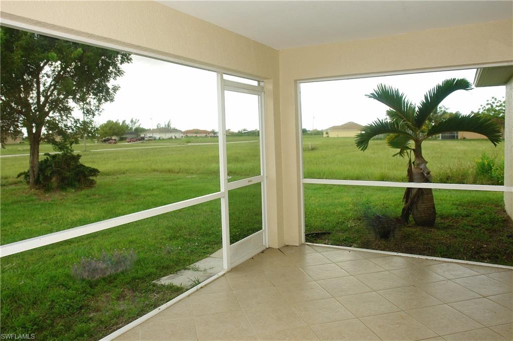 CAPE CORAL - Residential