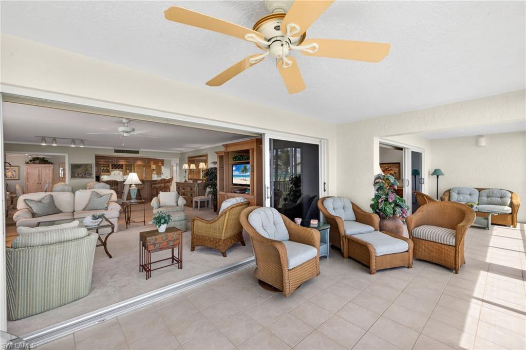 BEACHCOMBER CONDO - Residential