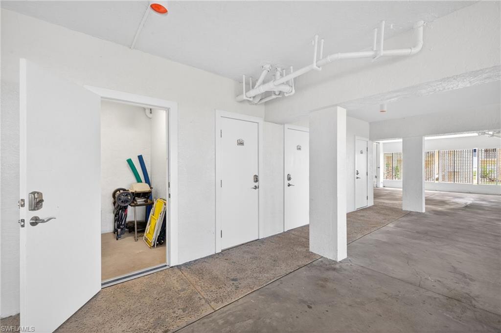 BEACHCOMBER CONDO - Residential