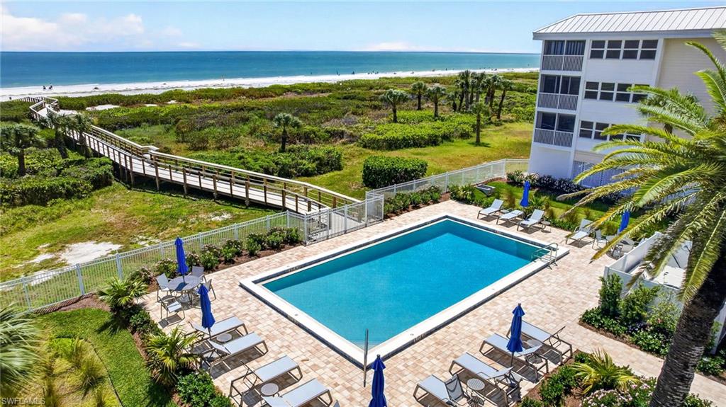 BEACHCOMBER CONDO - Residential