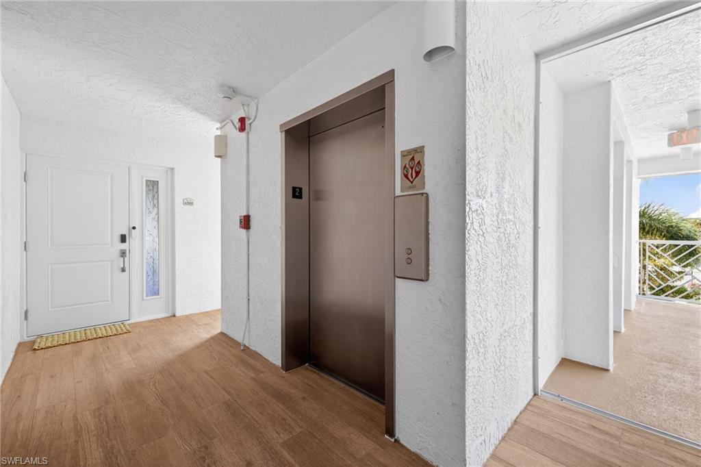 BEACHCOMBER CONDO - Residential