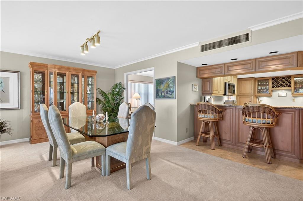 BEACHCOMBER CONDO - Residential