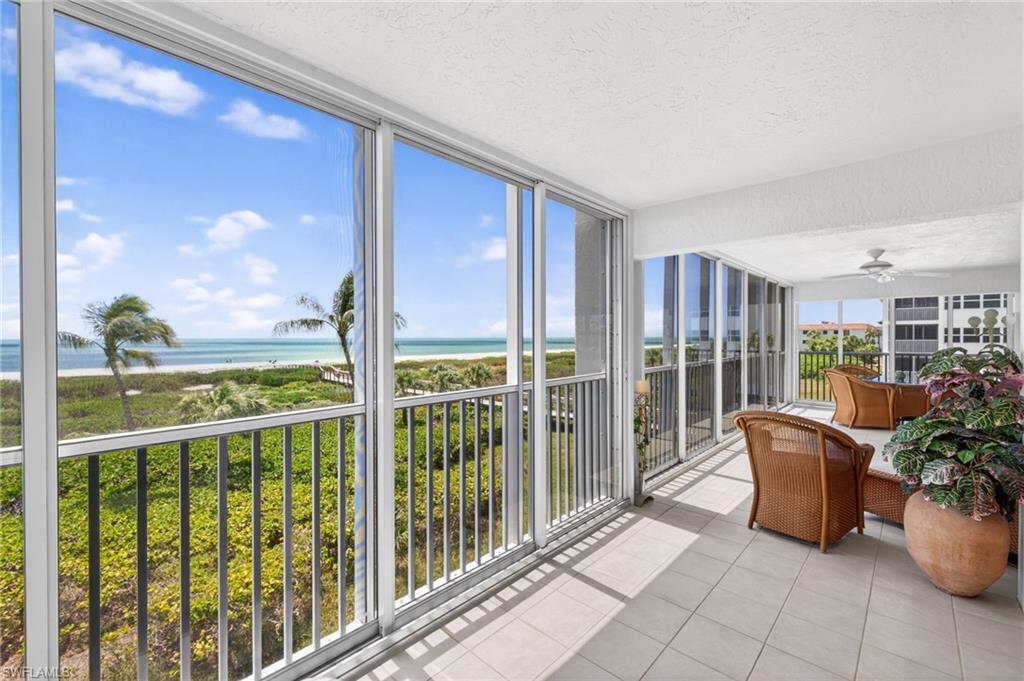BEACHCOMBER CONDO - Residential