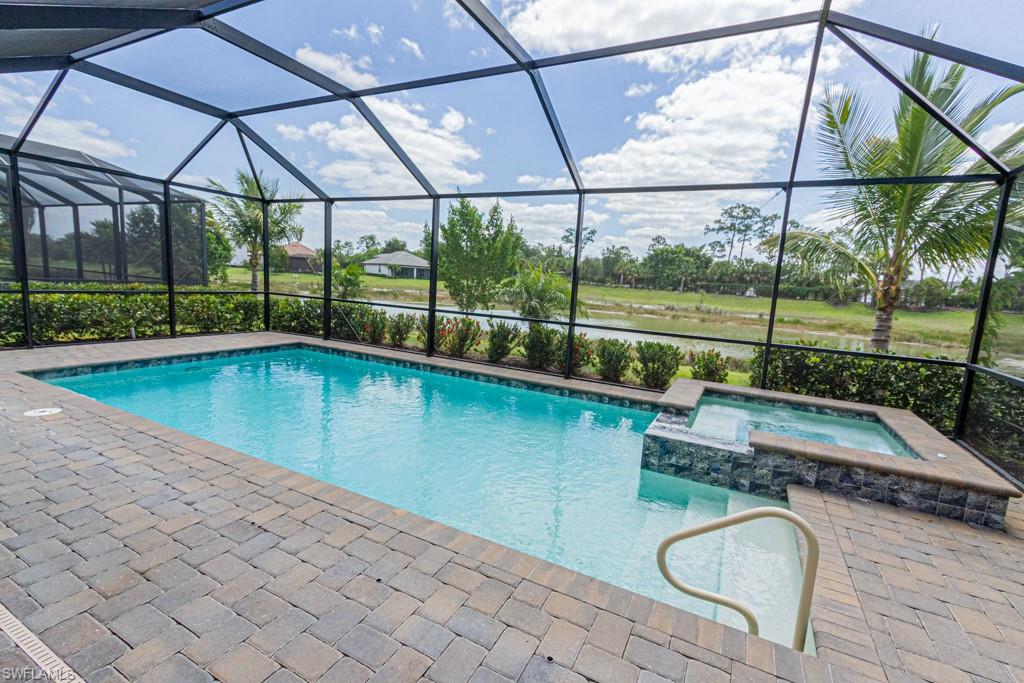 LAMORADA - Residential