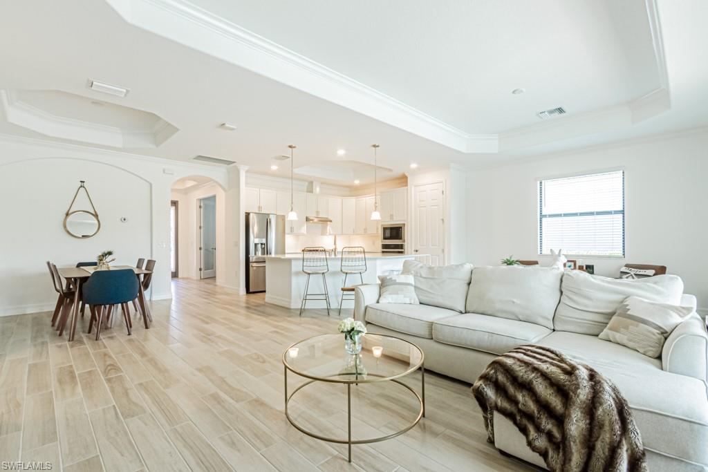 LAMORADA - Residential