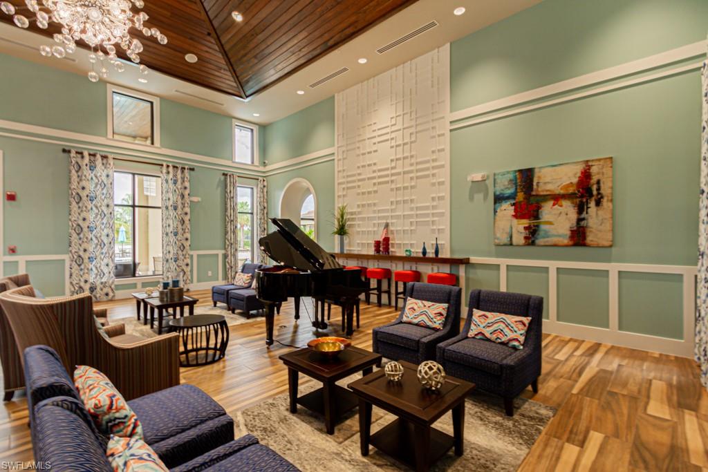 LAMORADA - Residential