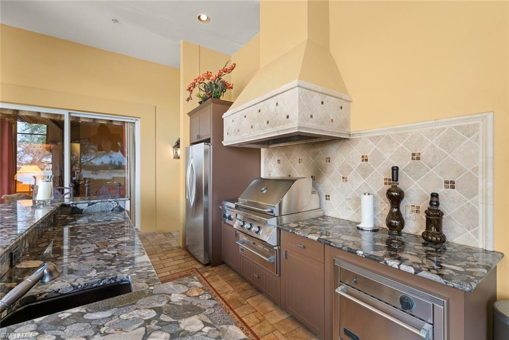 FIDDLESTICKS COUNTRY CLUB - Residential