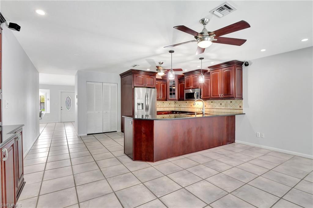 GOLDEN GATE CITY - Residential