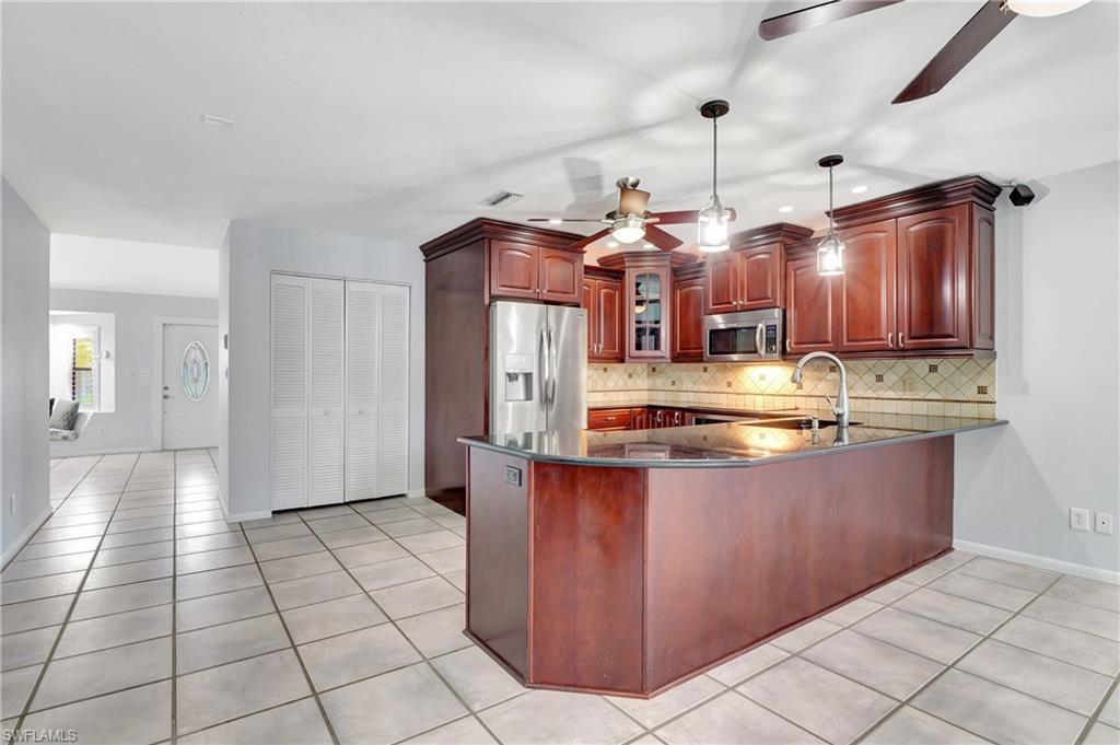 GOLDEN GATE CITY - Residential