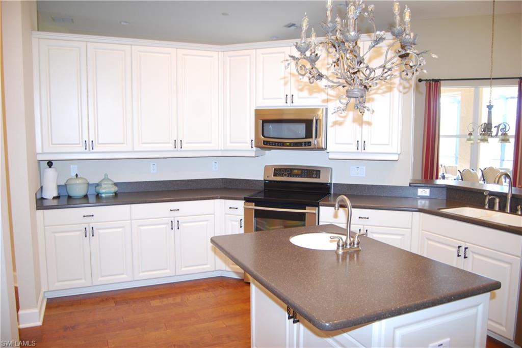 EMORY OAKS - Residential