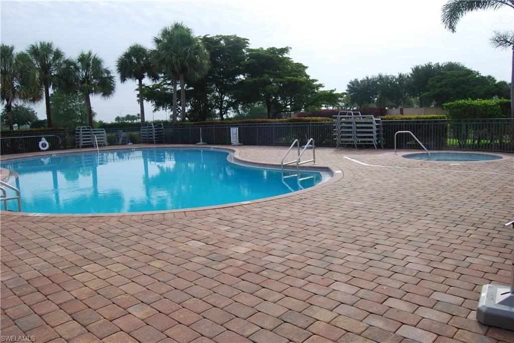 EMORY OAKS - Residential