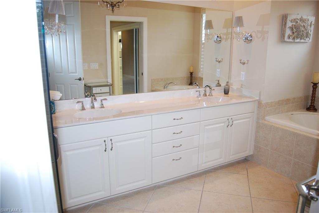 EMORY OAKS - Residential