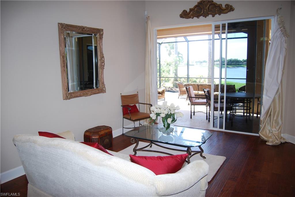 EMORY OAKS - Residential