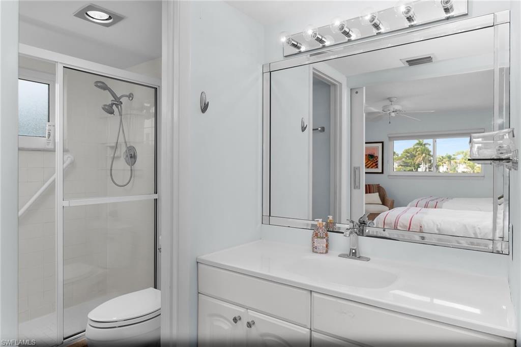 SWAN LAKE CLUB - Residential