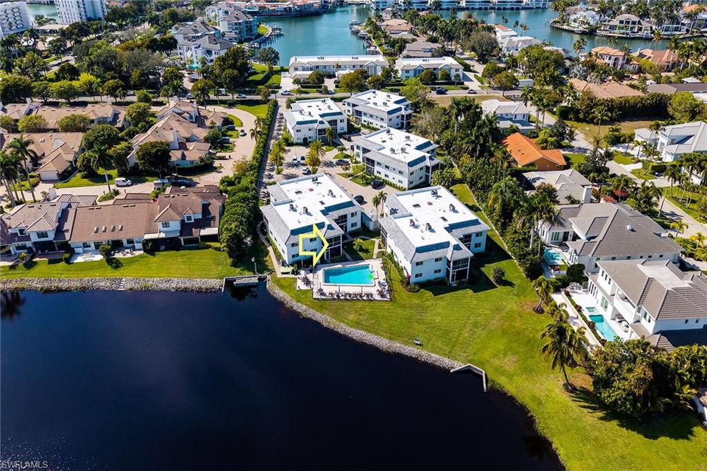 SWAN LAKE CLUB - Residential