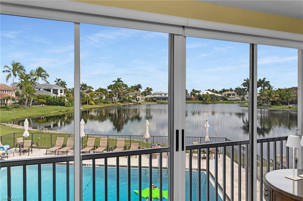 SWAN LAKE CLUB - Residential