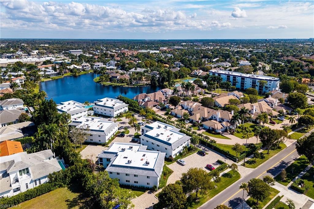 SWAN LAKE CLUB - Residential