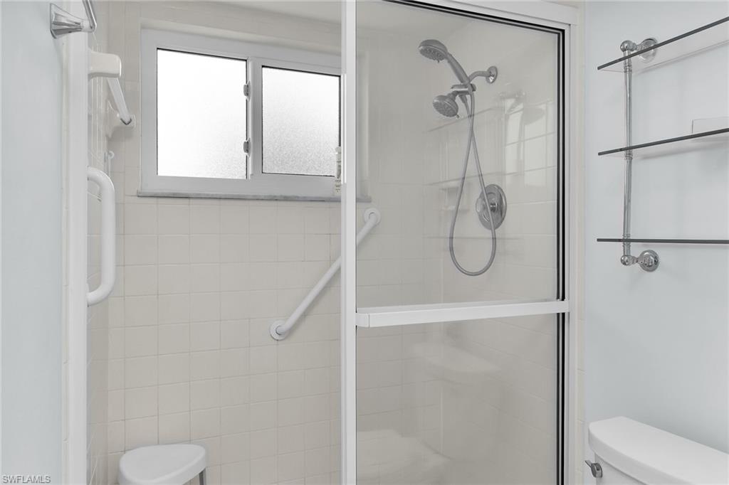 SWAN LAKE CLUB - Residential